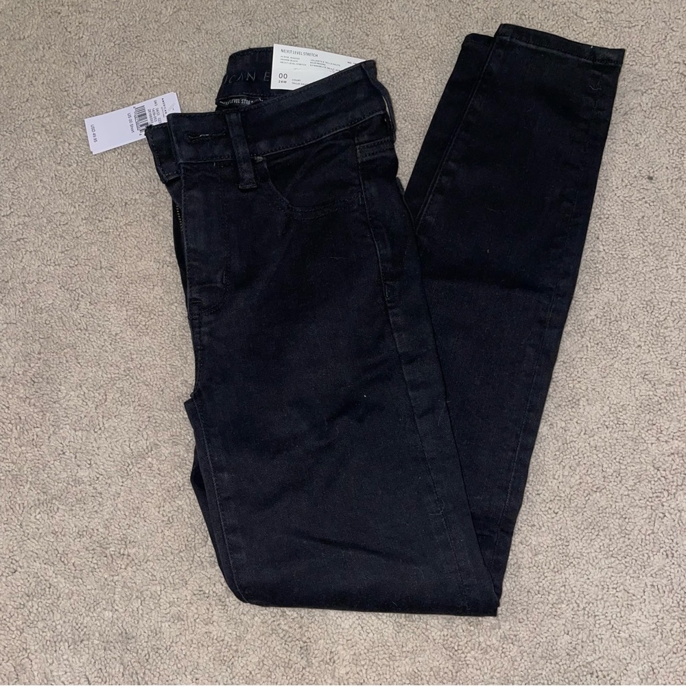 BRAND NEW American Eagle Black High Rise Skinny Jeans!